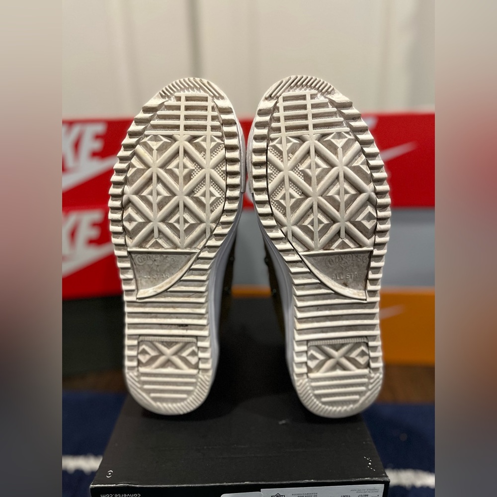 Converse High Top - Picture 5 of 6